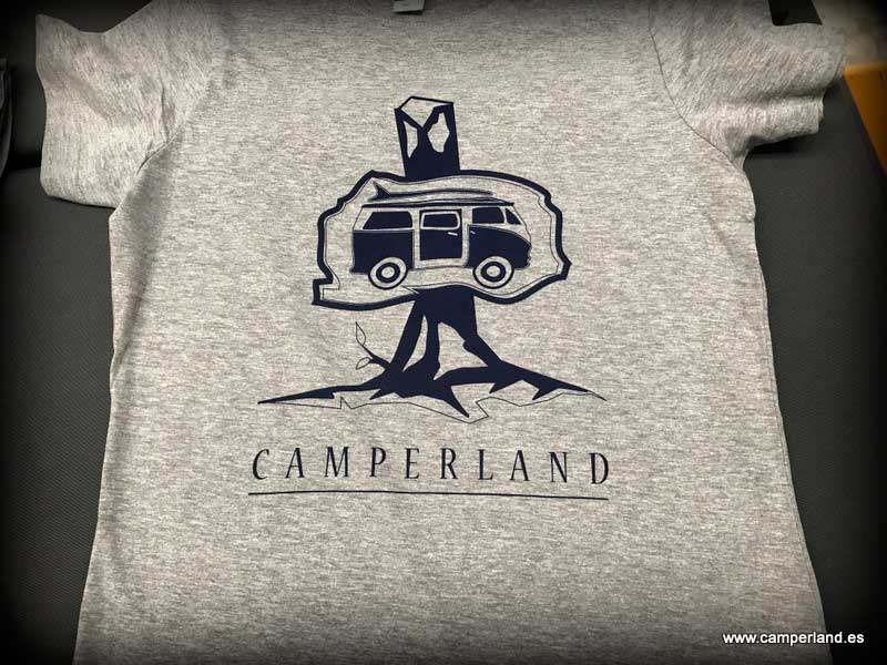 camiseta-camperland-gris